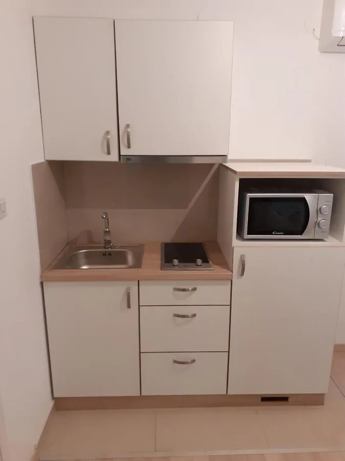 Apartmani Kid Вир 0*,