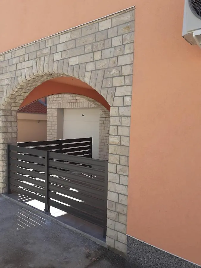 Apartmani Kid Вир 0*,  Хорватия