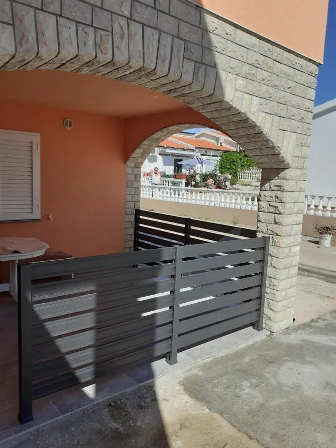 Apartmani Kid Vir Apartman